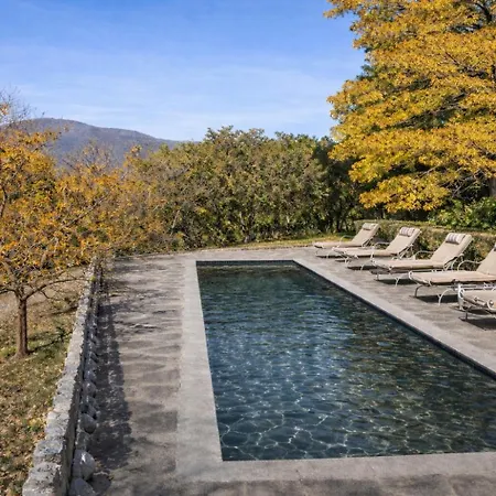 Jolanda, A Garamonds Villa Brunate