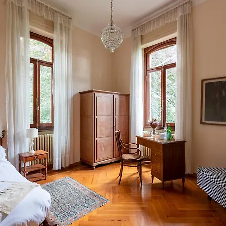 Jolanda, A Garamonds