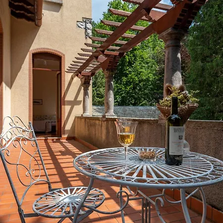 Jolanda, A Garamonds *