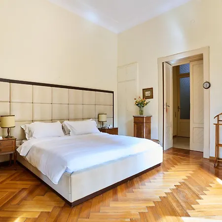 Villa Jolanda, A Garamonds Brunate