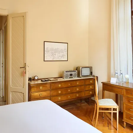 Villa Jolanda, A Garamonds Brunate
