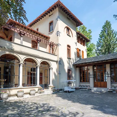 Jolanda, A Garamonds 别墅 布鲁纳特