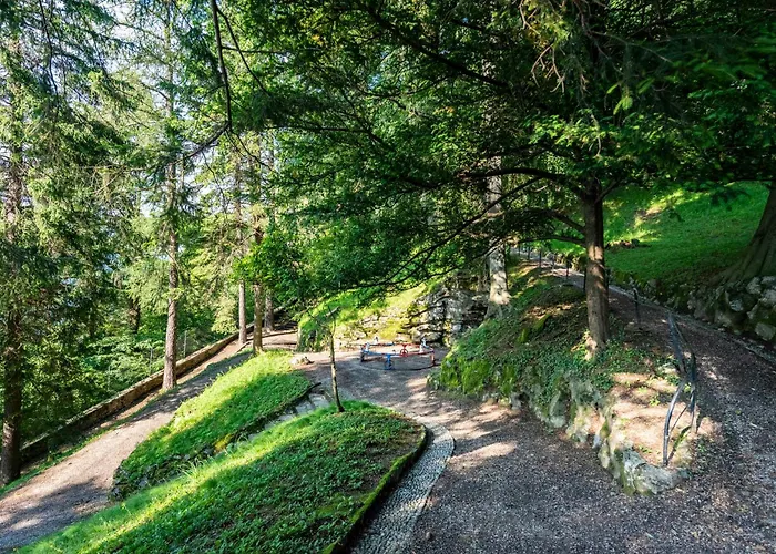 Jolanda, A Garamonds 别墅